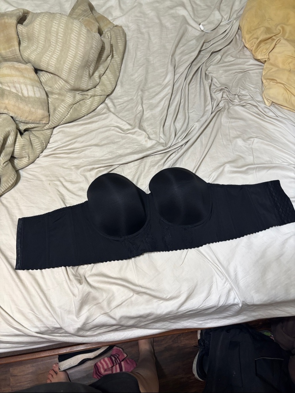 Strapless Black Seamless Bandeau Bra - Smooth Support